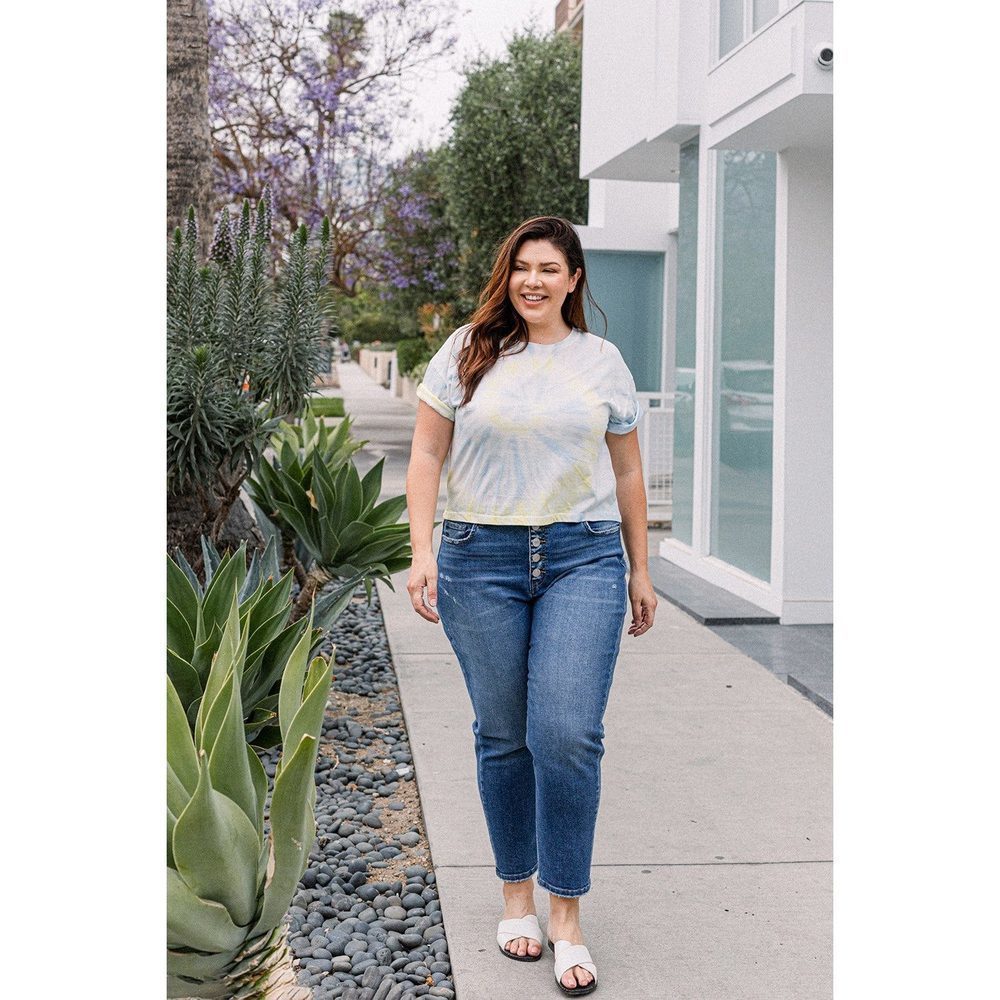 Erika High Rise Button Up Stretch Mom Jean in Plus | The Perfect Pair